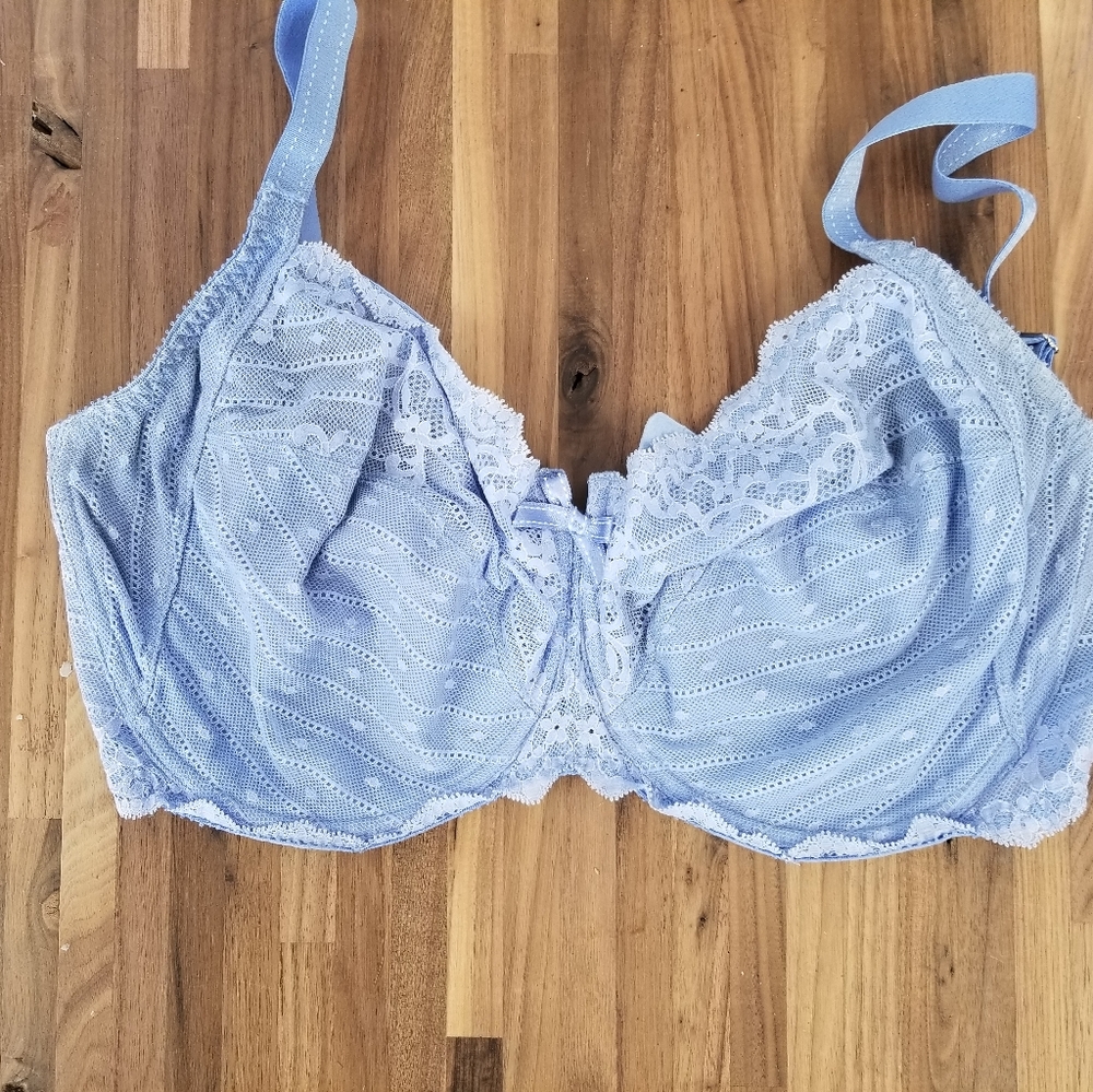 36H chantelle bra Gauche unlined sexy